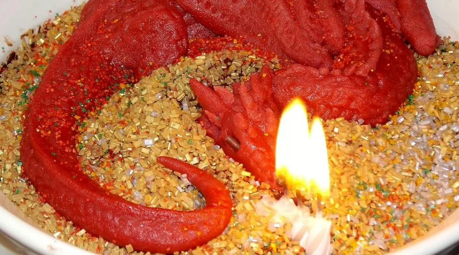 Un delicioso soufflé Tolkiendil: Smaug sobre su tesoro