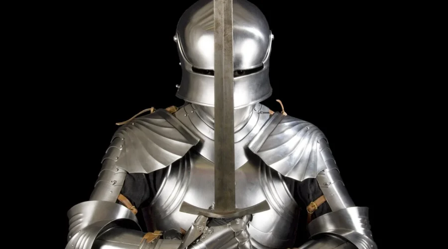Christopher Lee publica un nuevo álbum de heavy metal: Metal Knight