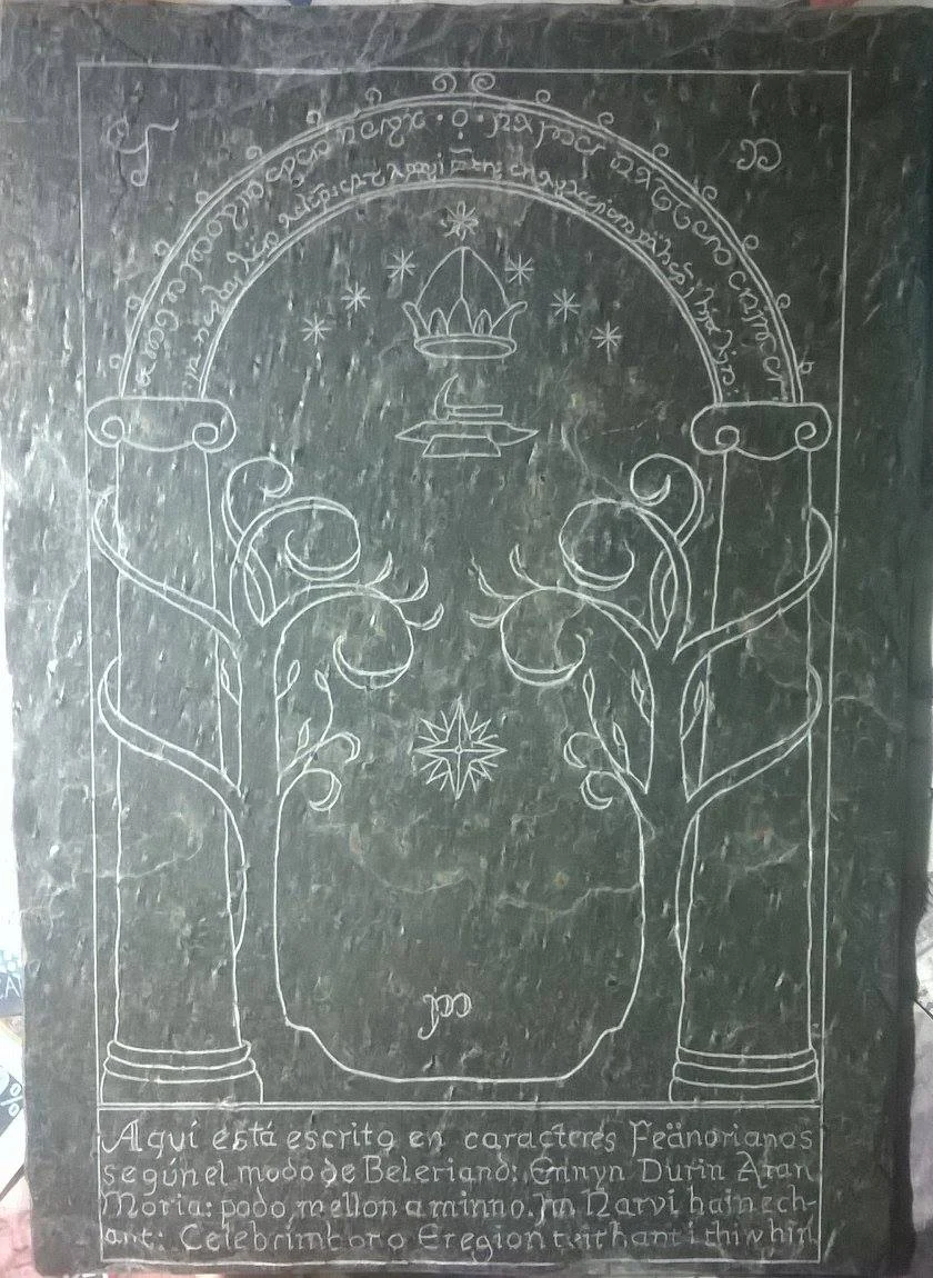 Las Puertas de Durin talladas en pizarra, obra de Jorge Palero de Pizarras Palero