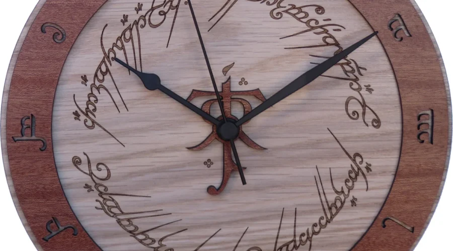 Reloj de madera de El Señor de los Anillos