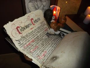 Réplica del contrato de saqueador de Bilbo, obra de apmesa Réplica del contrato de saqueador de Bilbo, obra de apmesa