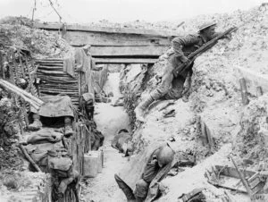 Trinchera de Ovillers (julio 1916) © IWM (Q 3990) Trinchera de Ovillers (julio 1916) © IWM (Q 3990)