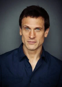 Simon Merrells podría unirse al reparto de la serie de 'El Señor de los Anillos' de Amazon Studios