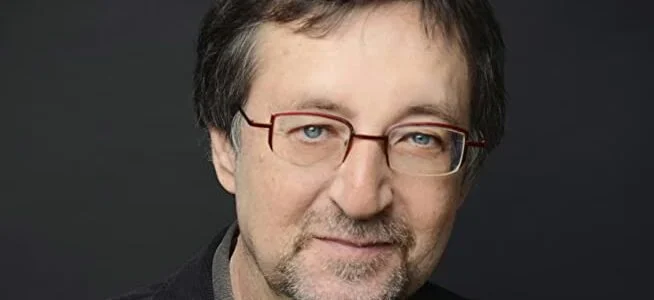 INOCENTADA: La serie de Amazon Prime tendrá una adaptación literaria titulada ‘Cuentos de la Segunda Edad’