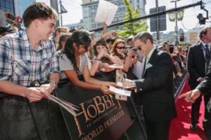 Martin Freeman firmando autógrafos