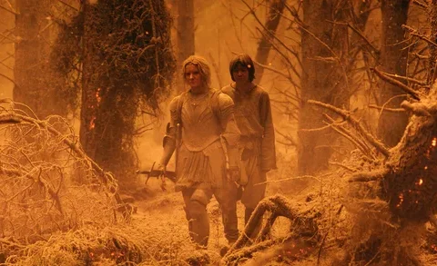 Morfydd Clark (Galadriel), Tyroe Muhafidin (Theo)