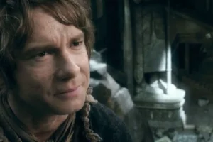 Bilbo advierte a Thorin y los Enanos