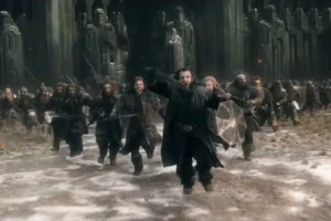 Thorin lidera la carga desde Erebor