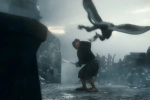 Bilbo se protege de los murciélagos