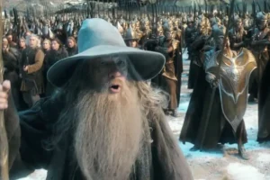 Gandalf advierte a los Elfos, Enanos y Hombres