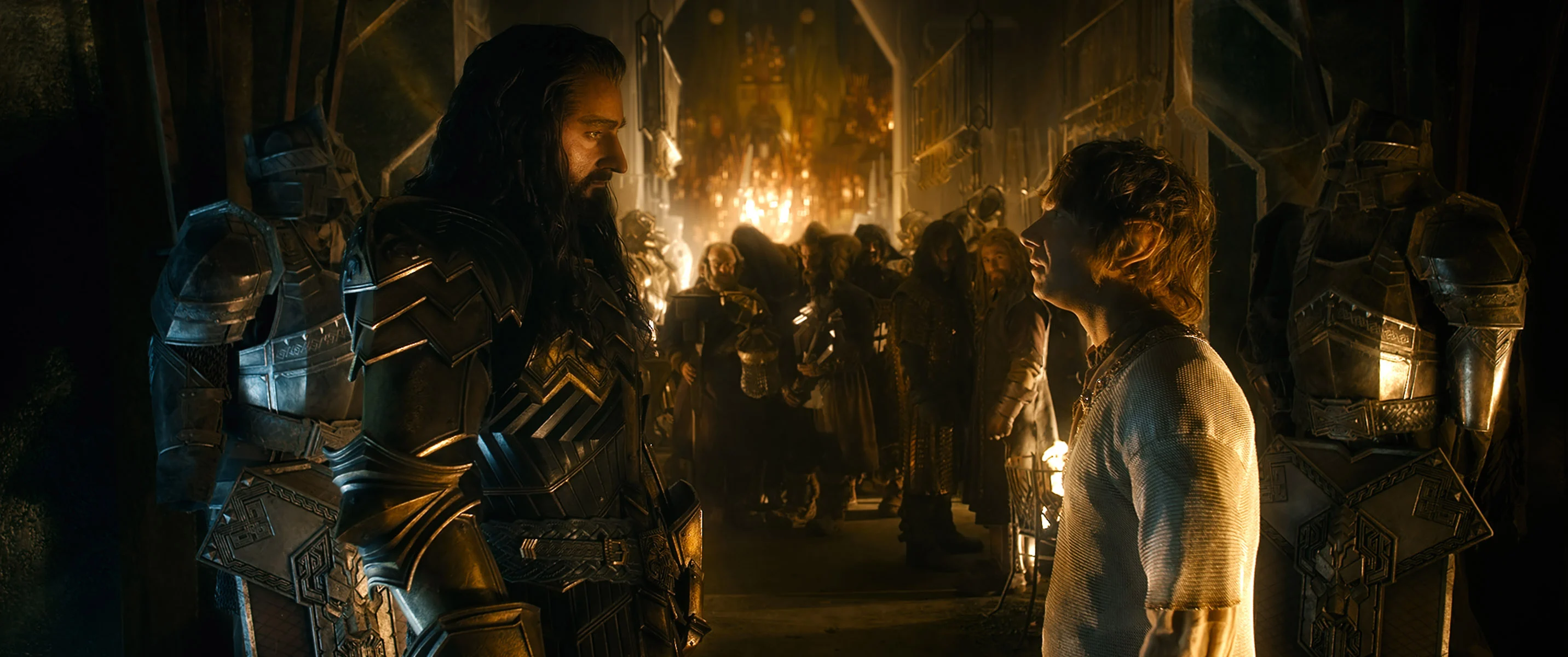 Thorin y Bilbo en la armería de Erebor