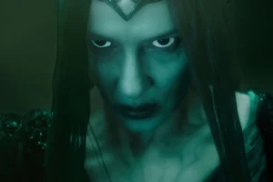 Galadriel se enfrenta a Sauron