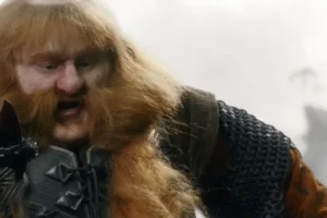 Bombur le lleva el hacha a su primo