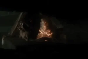 Smaug se dispone a escupir fuego