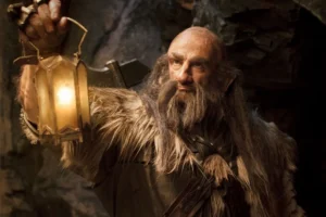 Dwalin alumbra con un farol