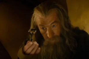 Gandalf con la llave de Thráin