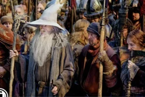 Gandalf con los supervivientes de Esgaroth
