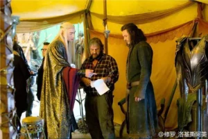 Lee Pace, Peter Jackson y Luke Evans en la tienda de Thranduil