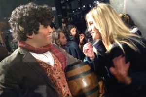 Marta Simonet entrevista a un fan