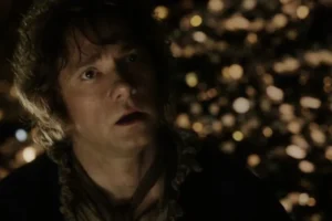 Bilbo aterrorizado por Smaug