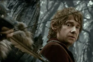 Thorin tensa su arco y se prepara para dis