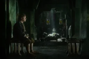 Bilbo espera en una de las salas de Erebor