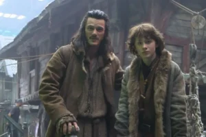Luke Evans y John Bell