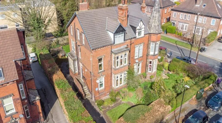 La casa en Darnley Road, Leeds, donde vivió Tolkien, a la venta